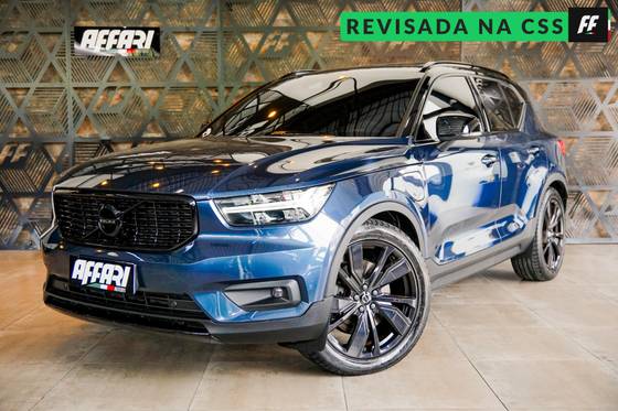 VOLVO XC40 1.5 T5 RECHARGE R-DESIGN GEARTRONIC